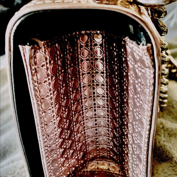 DIOR/Diorama NWOB CROSSBODY ROSE GOLD METALLIC - Picture 5 of 9